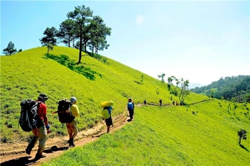 Cung đường treck đẹp nhất việt nam tựa chốn thiên đường