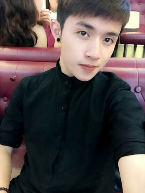 đứng hình trước vẻ đẹp trai của soái ca mặc quân phục