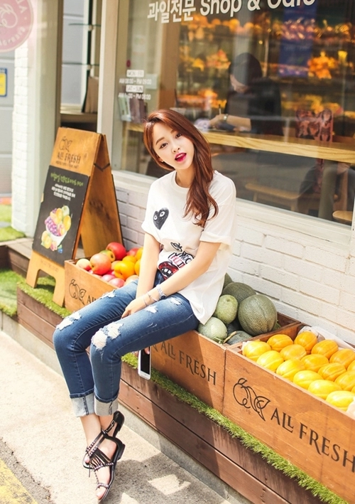 Giải pháp mặc quần jeans không bị nóng mùa hè