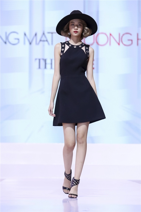 Hà hồ lan khuê thay phiên chê bai catwalk của học trò phạm hương