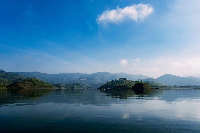 Hồ tà đùng điểm hẹn mới cho dân phượt du lịch bụi