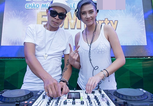 Hoàng yến trẻ trung nhí nhảnh bên dj ngoại quốc