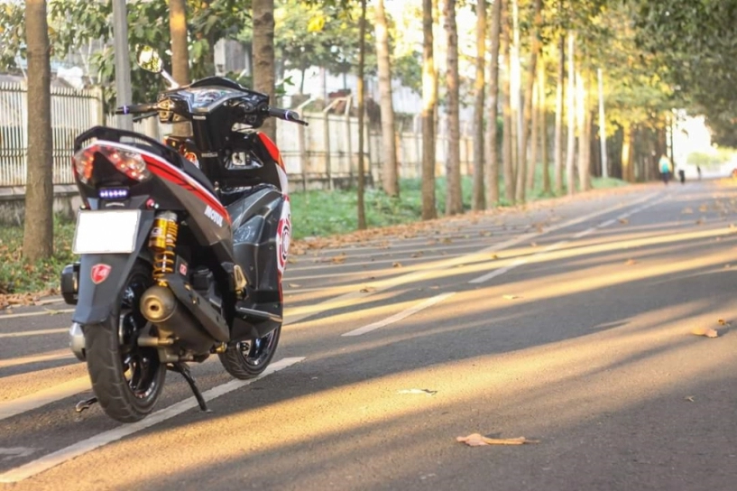 Honda air blade độ thể thao và phong cách của biker việt