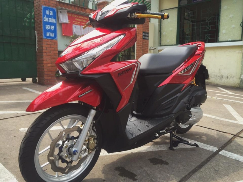 Honda click 125i độ nhẹ nhàng với dàn phụ kiện hàng hiệu