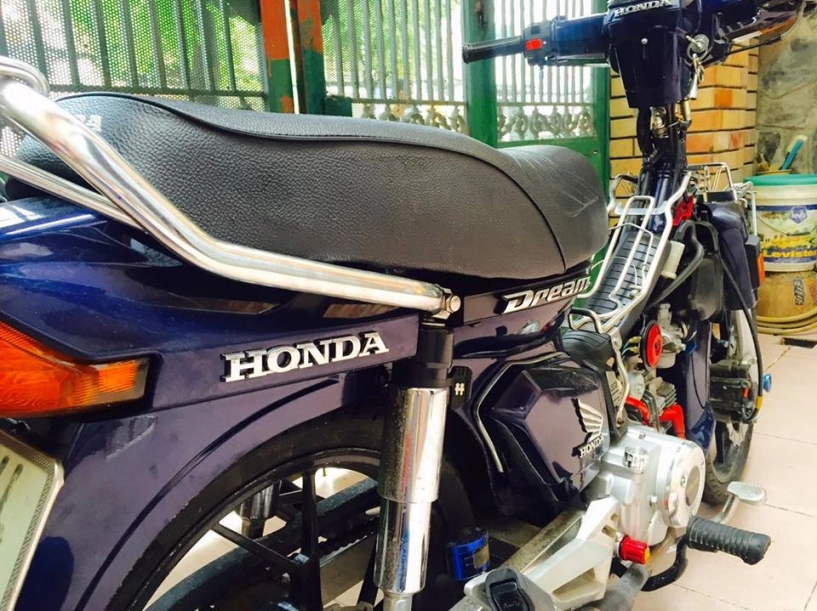 Honda dream độ full đồ chơi đầy phong cách