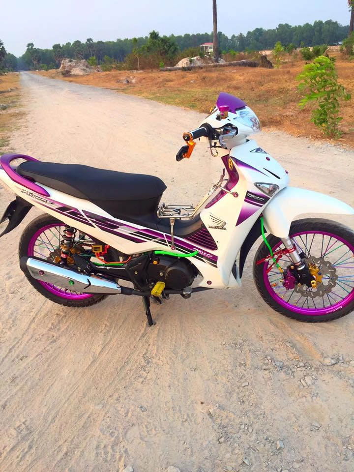 Honda future neo độ nổi bật và bắt mắt với dàn đồ chơi kiểng