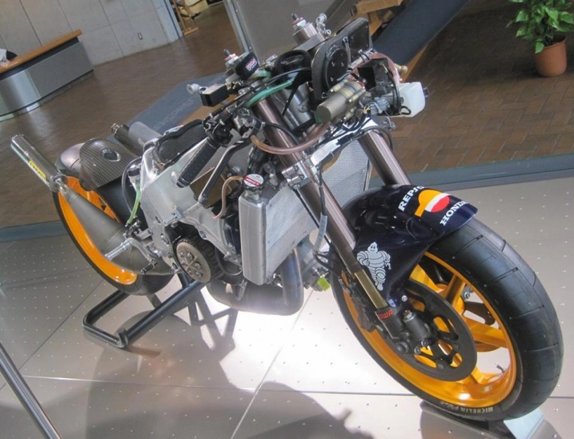 Huyền thoại honda nsr 500 sống dậy cùng đam mê