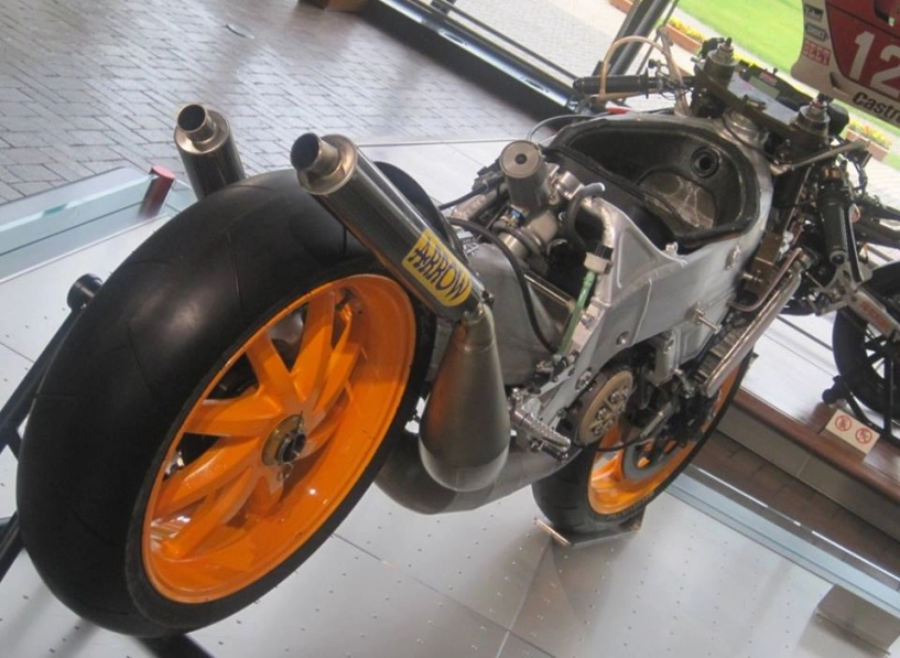 Huyền thoại honda nsr 500 sống dậy cùng đam mê