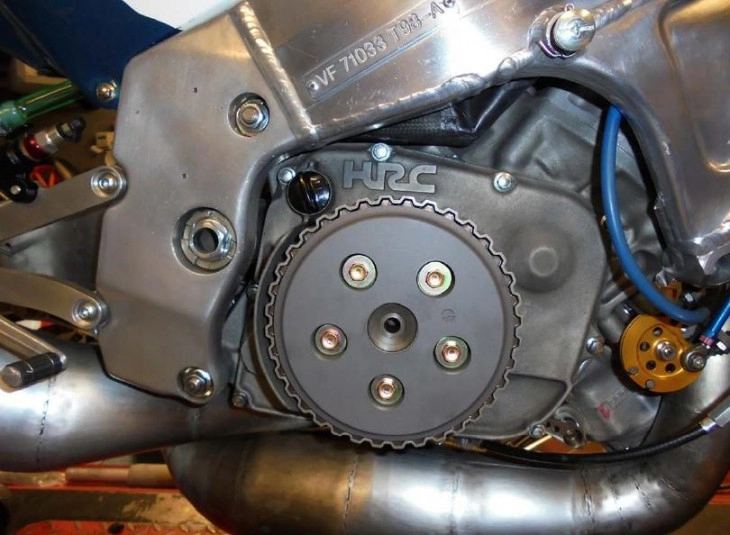 Huyền thoại honda nsr 500 sống dậy cùng đam mê