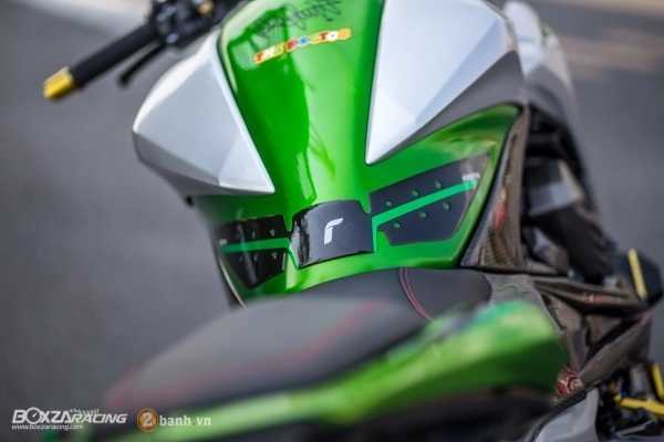 Kawasaki z800 độ đầy ấn tượng với phiên bản green giant