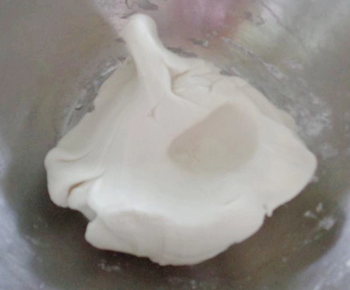 Làm chè trôi nước ngũ sắc từ sữa hoa quả
