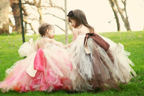 Làm váy công chúa cho con gái chỉ bằng màn tuyn