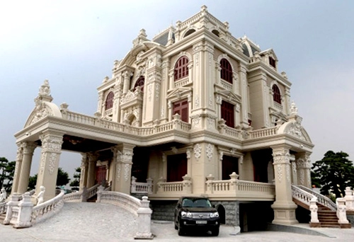 Lâu đài 2700m2 hoành tráng ở hà nam