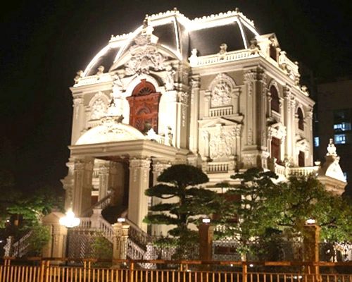 Lâu đài 2700m2 hoành tráng ở hà nam