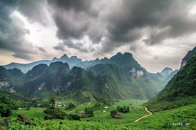 Lên hà giang để thưởng ngoạn nhiều điều mới lạ bên cạnh các khúc cua hay núi đá tai mèo