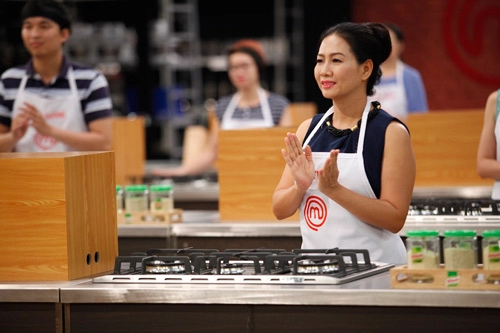 Masterchef việt phấn khích với chiếc hộp bí mật