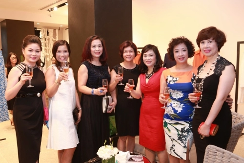 Max mara khai trương cửa hàng đầu tiên tại việt nam