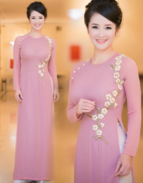 Mấy ai u50 mặc áo dài quyến rũ được như diva hồng nhung