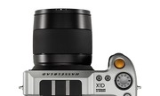 Máy mirrorless đầu tiên dùng cảm biến medium format