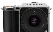 Máy mirrorless đầu tiên dùng cảm biến medium format