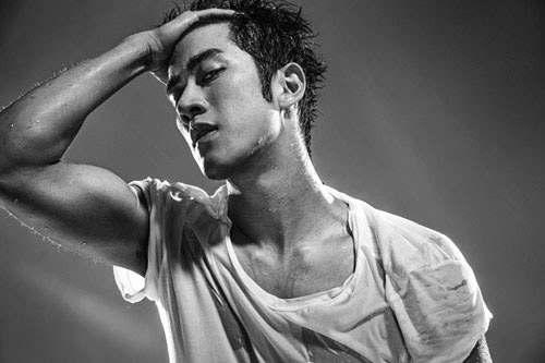 Ngắm thân hình hoàn hảo của người tình màn ảnh phạm băng băng