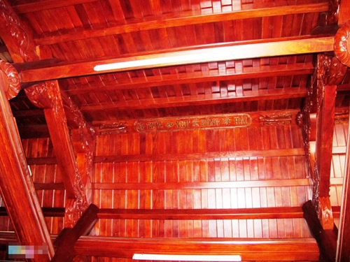 Ngôi nhà độc nhất vô nhị làm từ 700 m3 gỗ đinh hương