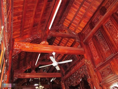 Ngôi nhà độc nhất vô nhị làm từ 700 m3 gỗ đinh hương