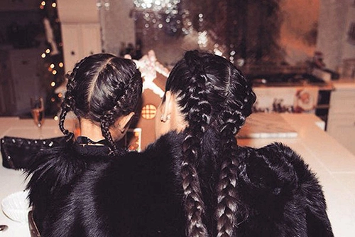 Những cặp mẹ và con gái nổi tiếng có mái tóc đồng điệu