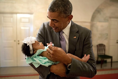 Những hình ảnh chứng minh tình yêu trẻ của tổng thống obama