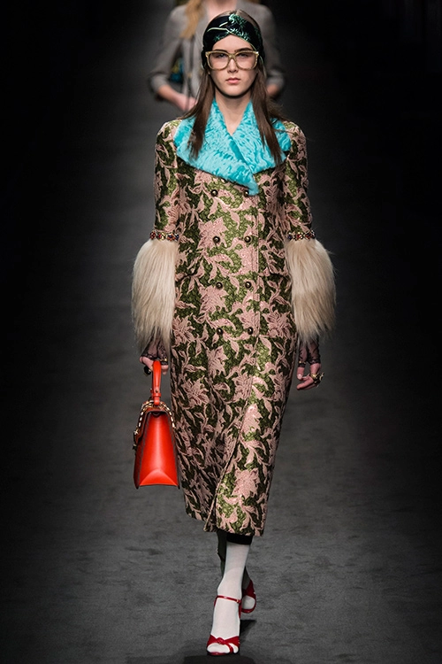 Những quý cô gucci đẹp nghẹt thở khai màn milan fw