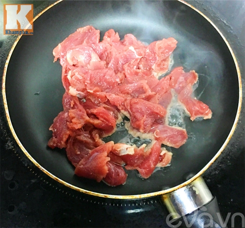 Nộm rau muống trộn thịt bò giòn ngon