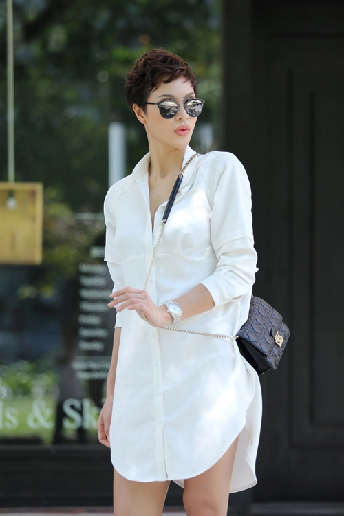 Phương mai khoe street style đa dạng trong nắng sài gòn