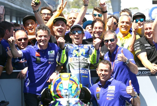 Rossi đã có chiến thắng đầu tiên trong mùa giải motogp 2016