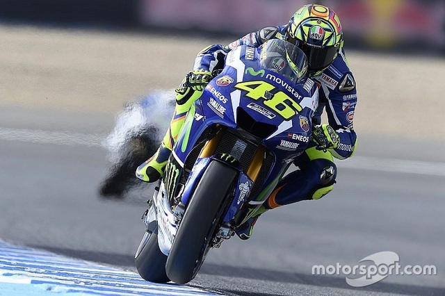 Rossi đã có chiến thắng đầu tiên trong mùa giải motogp 2016