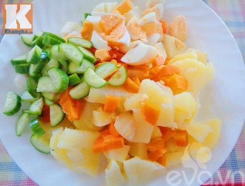 Salad trứng thanh mát không ngấy sau tết