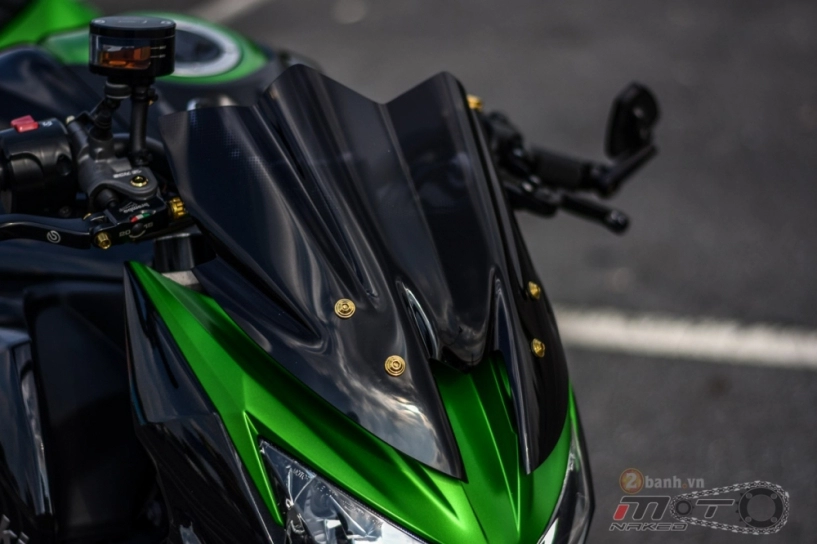 Tê giác kawasaki z800 trong bản độ rất chất của người thái