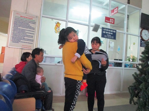 Thời tiết thất thường trẻ ào ào nhập viện