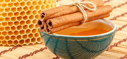 Uống nước quế pha mật ong giúp eo thon dáng nuột
