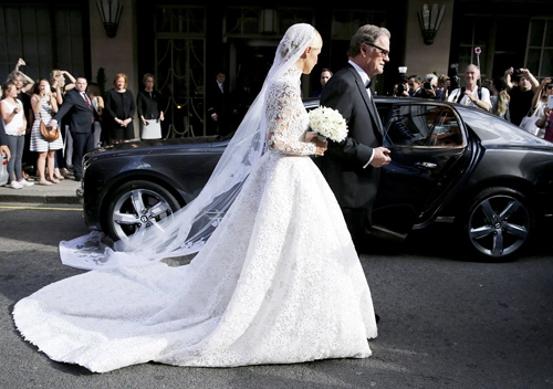 Váy cưới triệu đô của các nàng tiểu thư danh giá