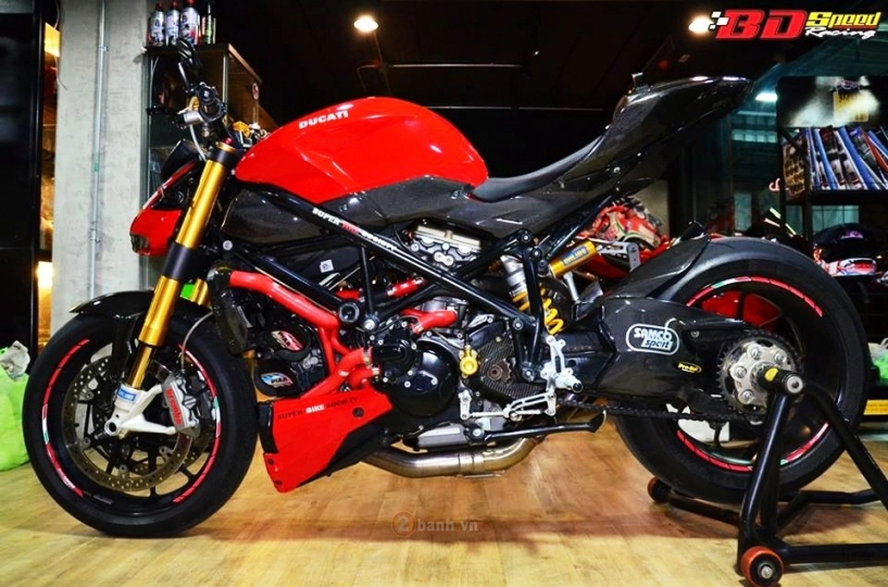 Vẻ đẹp hút hồn của ducati streetfighter 1098s trong bản độ cực chất