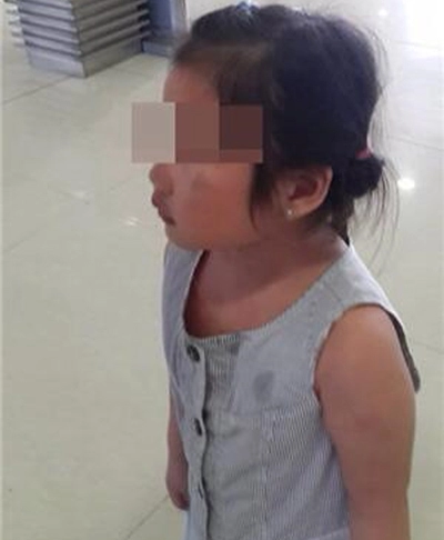 Xác minh tin bé gái bị bạo hành ở sân bay tân sơn nhất