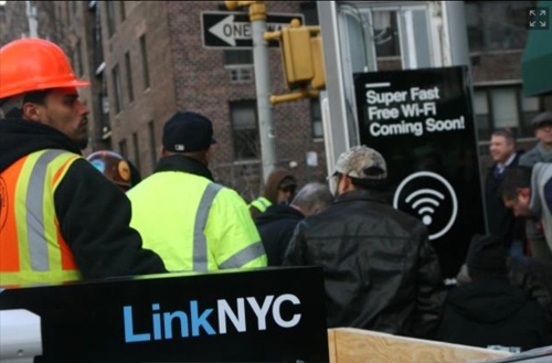 500 cột điện thoại tại new york sẽ chuyển thành cột phát wi-fi