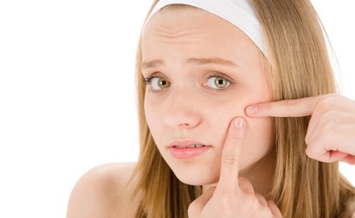 6 mẹo đối phó với những vấn đề về da từ dâu tây