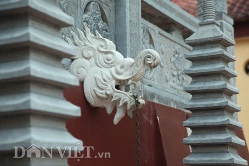Công trình lai căng sừng sững tại chùa hương hóa ra không phép