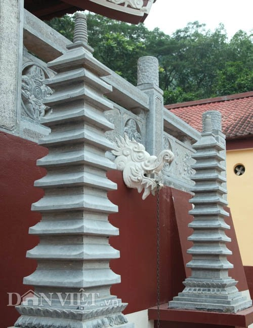 Công trình lai căng sừng sững tại chùa hương hóa ra không phép