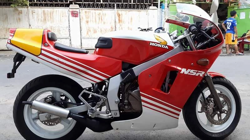 Cùng ngắm nhìn chiếc honda nsr 50cc bên xứ cam