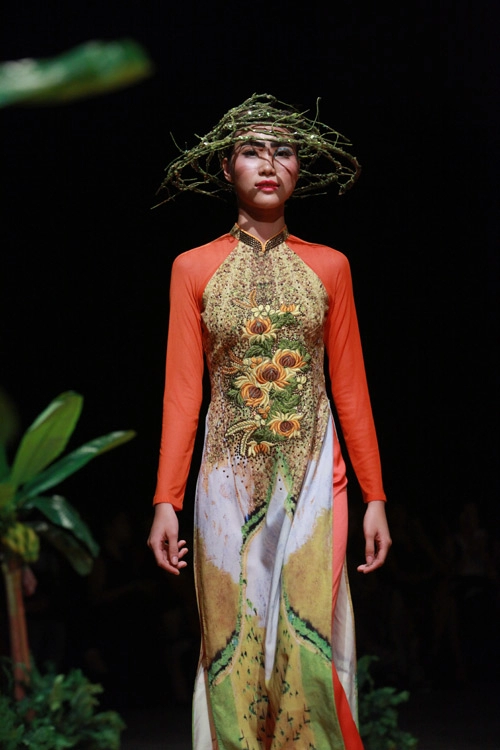 Haute couture khép màn tuần lễ thời trang việt