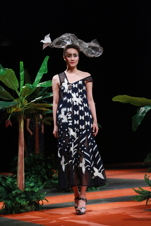 Haute couture khép màn tuần lễ thời trang việt