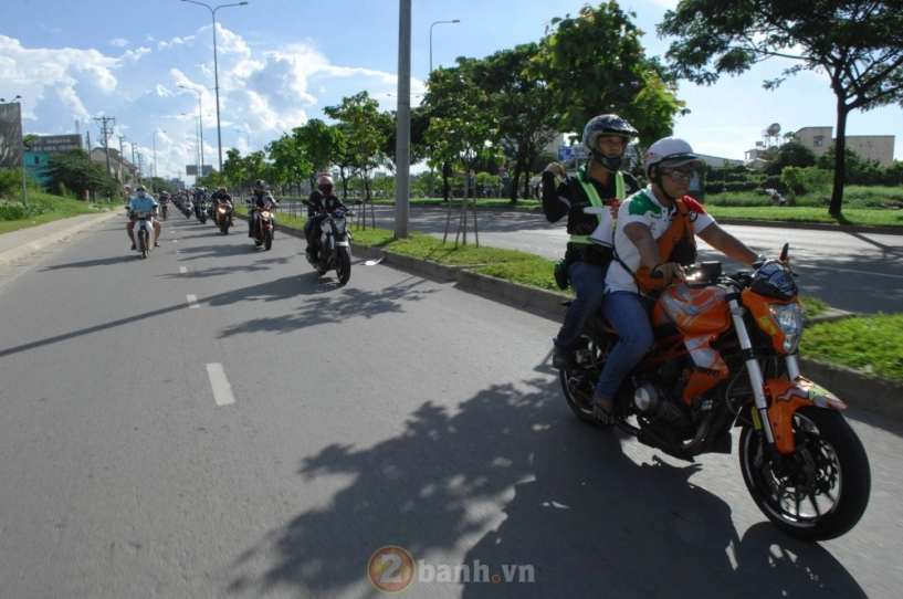Hội benelli tụ họp để chào đón 4 biker vừa xuyên việt an toàn sau hơn 3000 km