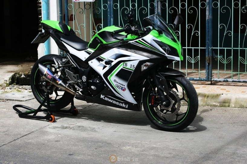 Kawasaki ninja 300 đẹp mắt với phiên bản độ cực chất